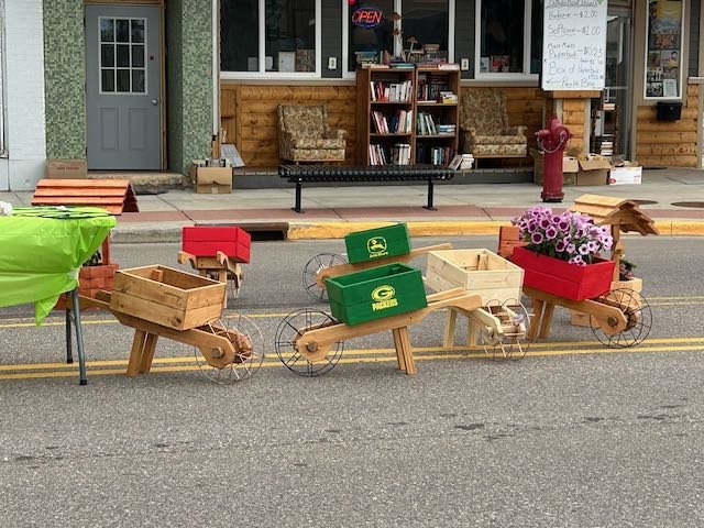 Downtown Antigo Craft & Flea Market Festival May 22